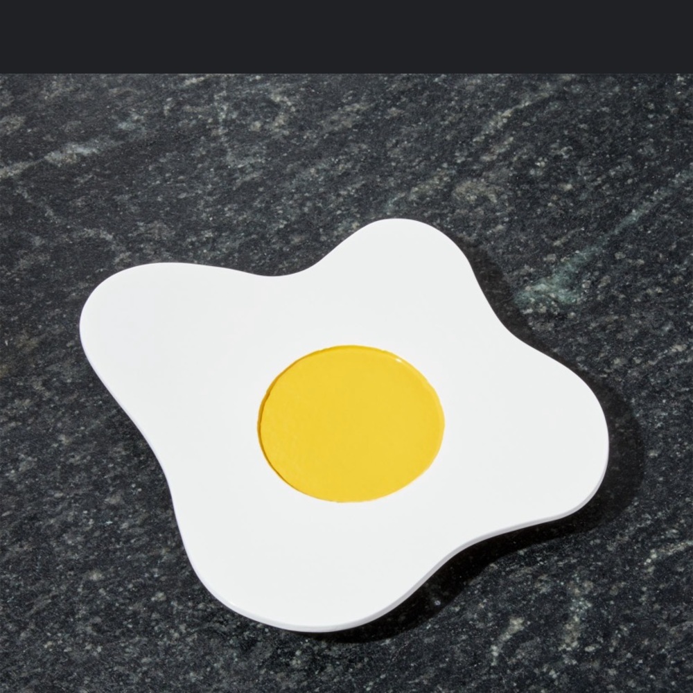 Crate&barrel Egg Trivet - Picture 13 of 13